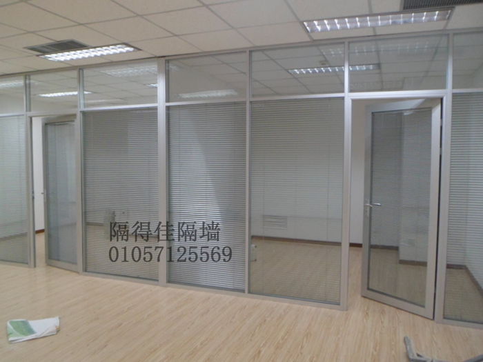 帶百葉的玻璃門(mén)